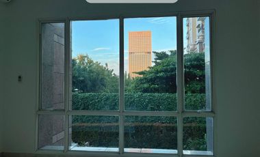 Disewakan apartement Senayan Residence 3 br