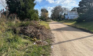 VENTA CASA A TERMINAR A MTRS DEL MAR, ACANTILADOS