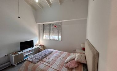 VENTA DUPLEX 5AMB C/ COCHERA Y JARDÍN, QUILMES