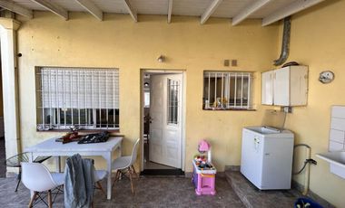 VENTA DUPLEX 5AMB C/ COCHERA Y JARDÍN, QUILMES