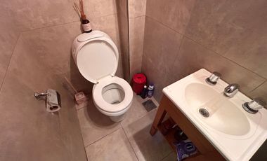 VENTA DUPLEX 5AMB C/ COCHERA Y JARDÍN, QUILMES