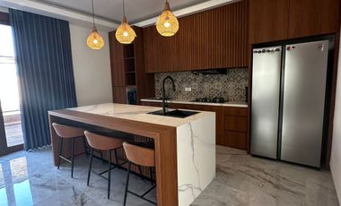 Villa Mewah Baru View Laut dengan Rooftop di Nusa Dua