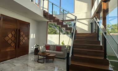 Villa Mewah Baru View Laut dengan Rooftop di Nusa Dua