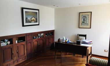 Venta 2 casas CUMBAYÁ 6 dormitorios jardín y área de trabajo