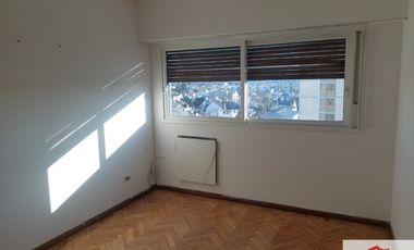 Departamento en alquiler de 2 dormitorios en Ramos Mejía
