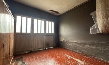 VENTA CASA 3 AMB C/PATIO Y GARAGE - CLAYPOLE