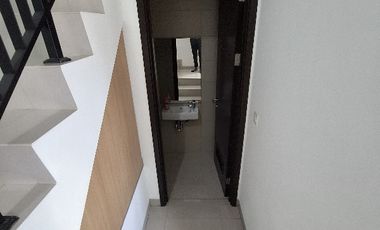 Disewa Murah Rumah PIK 2 Ukuran 6x12.5 Furnish Bagus