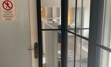 Gedung kantor Jalan Raya Pangeran Antasari jual cepat