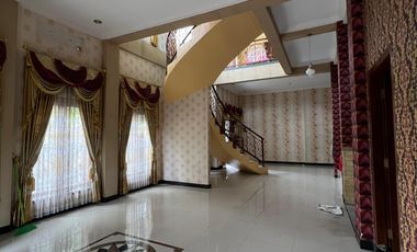 Dijual Rumah Mewah di Banjarejo Kota Madiun