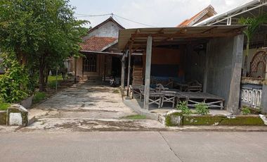 Dijual Rumah Second Murah di Desa Tanjangrono - Mojokerto