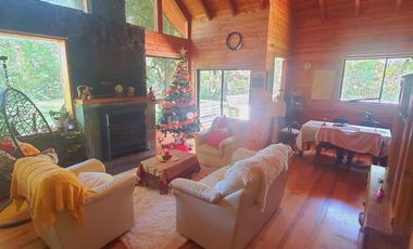 Casa en Venta Condominio Raíces Puerto Pucón, 5D, 4B, Estacionamientos