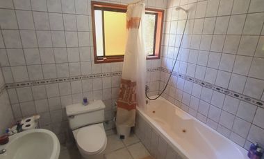 Casa en Venta Condominio Raíces Puerto Pucón, 5D, 4B, Estacionamientos