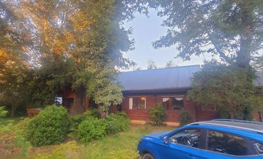 Casa en Venta Condominio Raíces Puerto Pucón, 5D, 4B, Estacionamientos