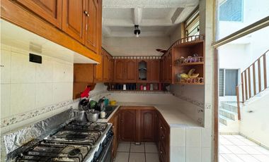 CASA EN VENTA EN ZONA NORTE DE CUERNAVACA “E.