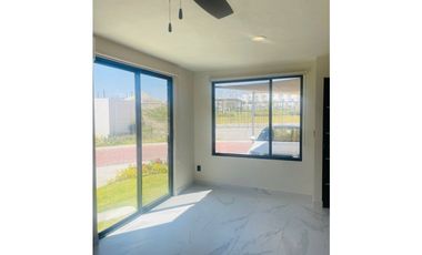 CASA NUEVA EN VENTA  MODERNA  A 20 MIN DE CUERNA CON VIGILANCIA