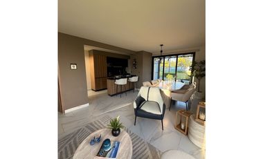 CASA NUEVA EN VENTA  MODERNA  A 20 MIN DE CUERNA CON VIGILANCIA