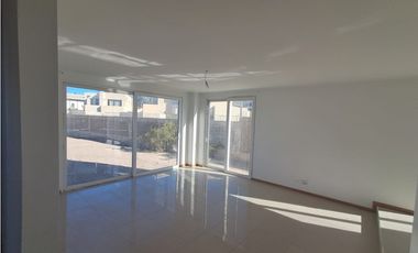SE VENDE HERMOSA CASA NUEVA EN SECTOR CORDILLERA