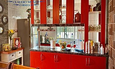 VENTA  CASA DE DOS PISOS Y DEPARTAMENTO INTERIOR