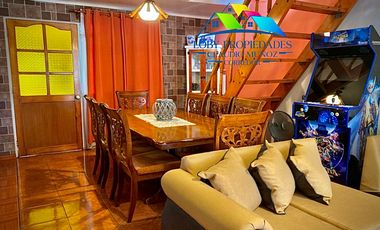 VENTA  CASA DE DOS PISOS Y DEPARTAMENTO INTERIOR