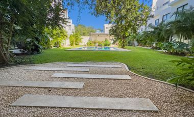 CASA EN VENTA EN NAN 3 HABITACIONES CON ÁREAS VERDES Y ALBERCA CENTRAL ROOFTOP ZONA COMERCIAL ROI