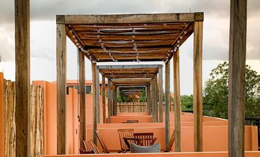 CASA EN VENTA EN TULUM 3 HABITACIONES CON ALBERCA INFINITY, ZONA DE REUNIONES JUEGOS PARA NIÑOS