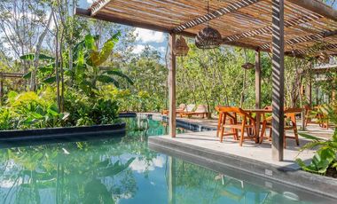 CASA EN VENTA EN TULUM 3 HABITACIONES CON ALBERCA INFINITY, ZONA DE REUNIONES JUEGOS PARA NIÑOS
