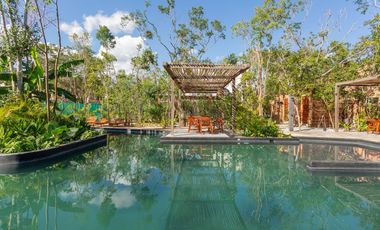 CASA EN VENTA EN TULUM 3 HABITACIONES CON ALBERCA INFINITY, ZONA DE REUNIONES JUEGOS PARA NIÑOS