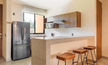 CASA EN VENTA EN TULUM 3 HABITACIONES CON ALBERCA INFINITY, ZONA DE REUNIONES JUEGOS PARA NIÑOS