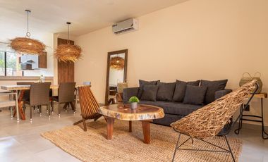 CASA EN VENTA EN TULUM 3 HABITACIONES CON ALBERCA INFINITY, ZONA DE REUNIONES JUEGOS PARA NIÑOS