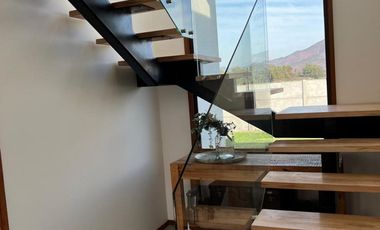 Moderna Casa de 2 Pisos en El Monte – Conectividad, Naturaleza y Estilo en un Solo Lugar