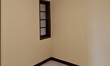 Jual Rumah Renovasi 152 m2 di Villa Graha Hijau, Ciputat