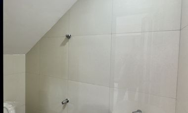 Dijual Rumah Di Ciputat 2 Lantai Dalam Cluster Dekat Pintu Tol