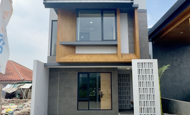 Dijual Rumah Di Ciputat 2 Lantai Dalam Cluster Dekat Pintu Tol