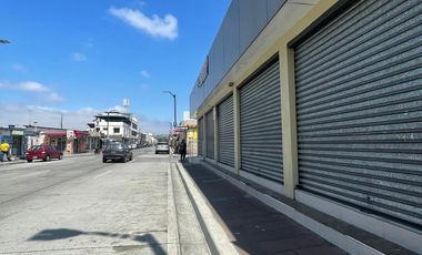 Local Comercial en  Alquiler Alborada VII etapa AleMo