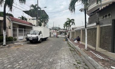 Venta de casa de una planta en Alborada 10ma. etapa, GabR