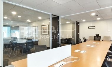 Oficina en Arriendo en A pasos del Parque Araucano, futura línea 7 del Metro