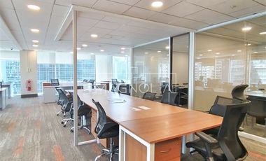 Oficina en Arriendo en A pasos del Parque Araucano, futura línea 7 del Metro