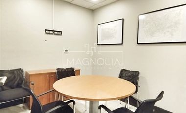 Oficina en Arriendo en A pasos del Parque Araucano, futura línea 7 del Metro