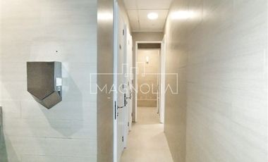 Oficina en Arriendo en A pasos del Parque Araucano, futura línea 7 del Metro