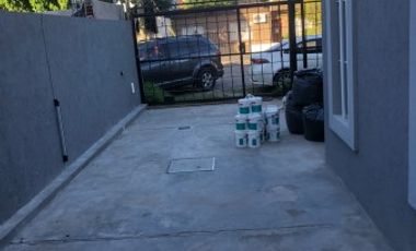 DUPLEX DE CATEGORIA DOS DORMITORIOS CALLE CASTELAR 3159 ENTRE LAS DELICIAS Y LETONIA SAN MIGUEL