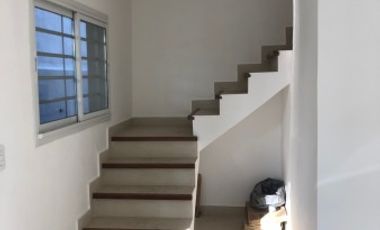 DUPLEX DE CATEGORIA DOS DORMITORIOS CALLE CASTELAR 3159 ENTRE LAS DELICIAS Y LETONIA SAN MIGUEL