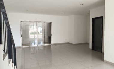 Disewakan Rumah 2 Lantai Ukuran 8x15 Pantai Indah Kapuk 2