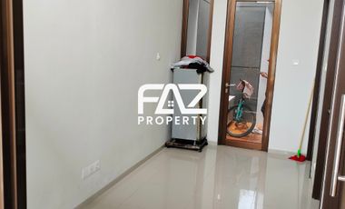 Disewakan Murah Tahunan Rumah Fortune Terrace Graha Raya