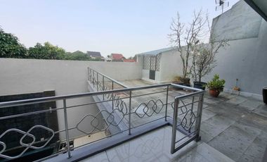 JUAL MURAH Rumah Luas Minimalis Sayap Batununggal