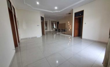 JUAL MURAH Rumah Luas Minimalis Sayap Batununggal