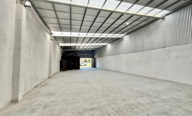Galpón a estrenar en venta