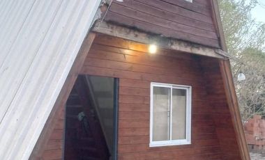 SE ALQUILA CASA ALPINA DE 1 DORMITORIO A 400 MTS DE RUTA 38 EN SANTA MARIA REF 2154