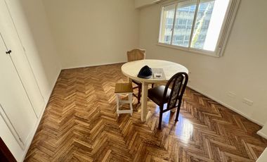 Mb depto de 3 amb, muy luminoso al lateral - Exc estado - Mb