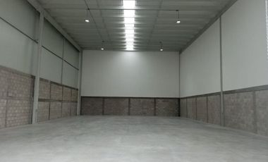 EN VENTA NAVE INDUSTRIAL de 484.12mts2
