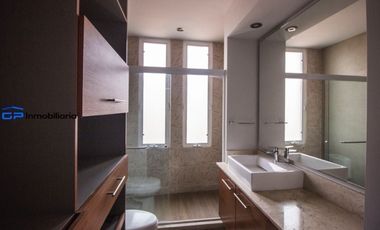 RENTA TOWN HOUSE AMUEBLADO EN LOMAS DEL VALLE